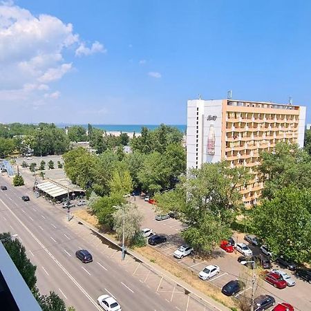 Mirage Sea Breeze Apartment Mamaia Exterior photo