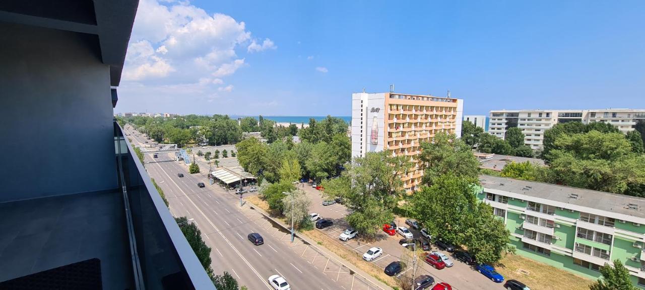 Mirage Sea Breeze Apartment Mamaia Exterior photo